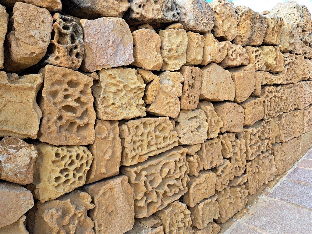 stone2