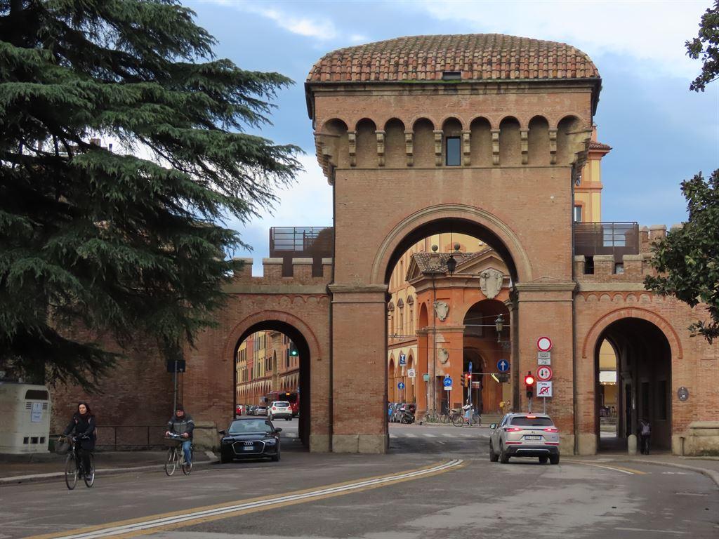 gate