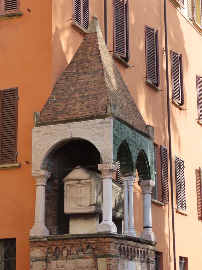 tomb6