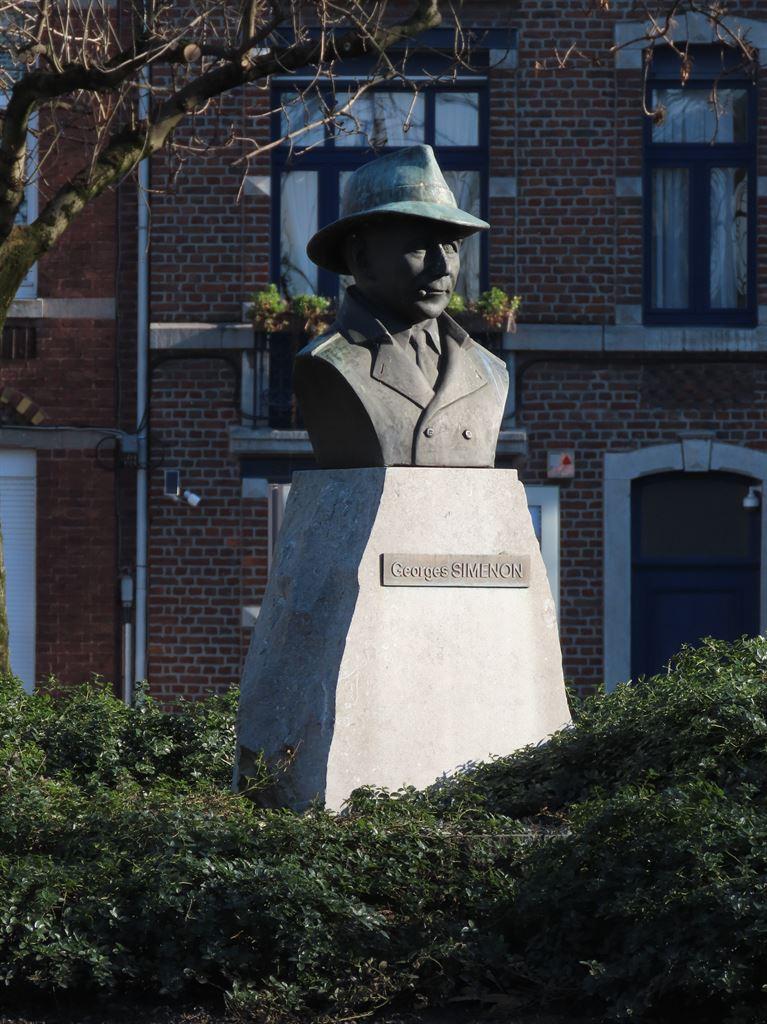 bust