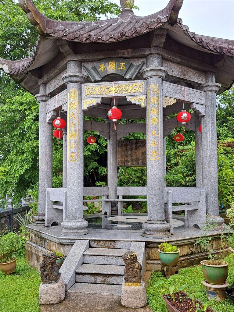 pagoda