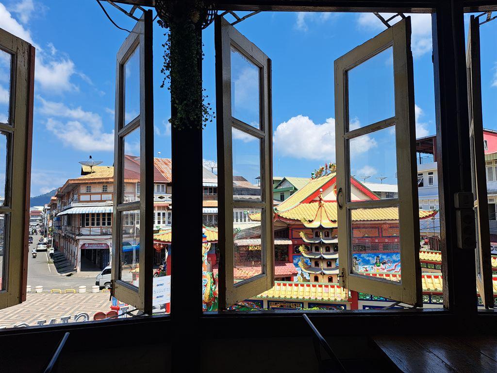 view1