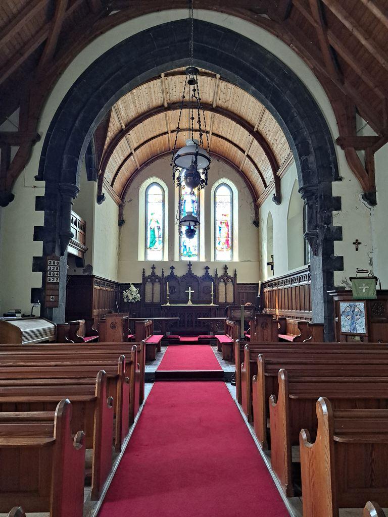 nave&window