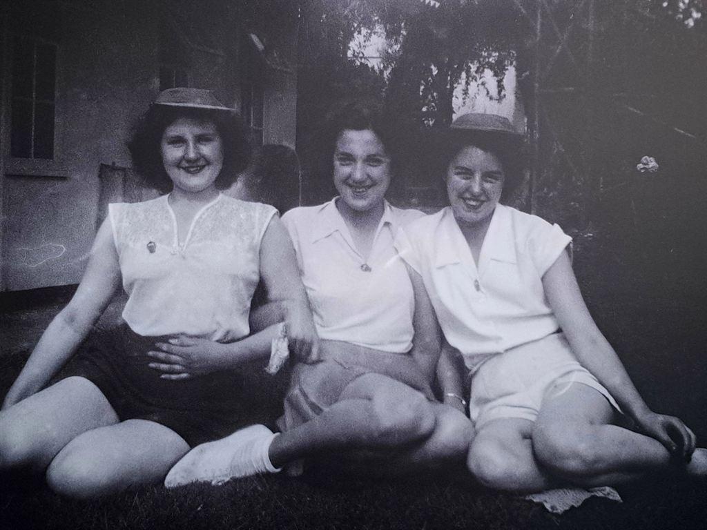 threewomen